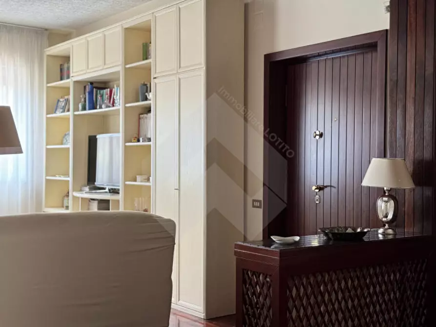 Immagine 2 di Appartamento in vendita  in Via Tiepolo 11 a Andria