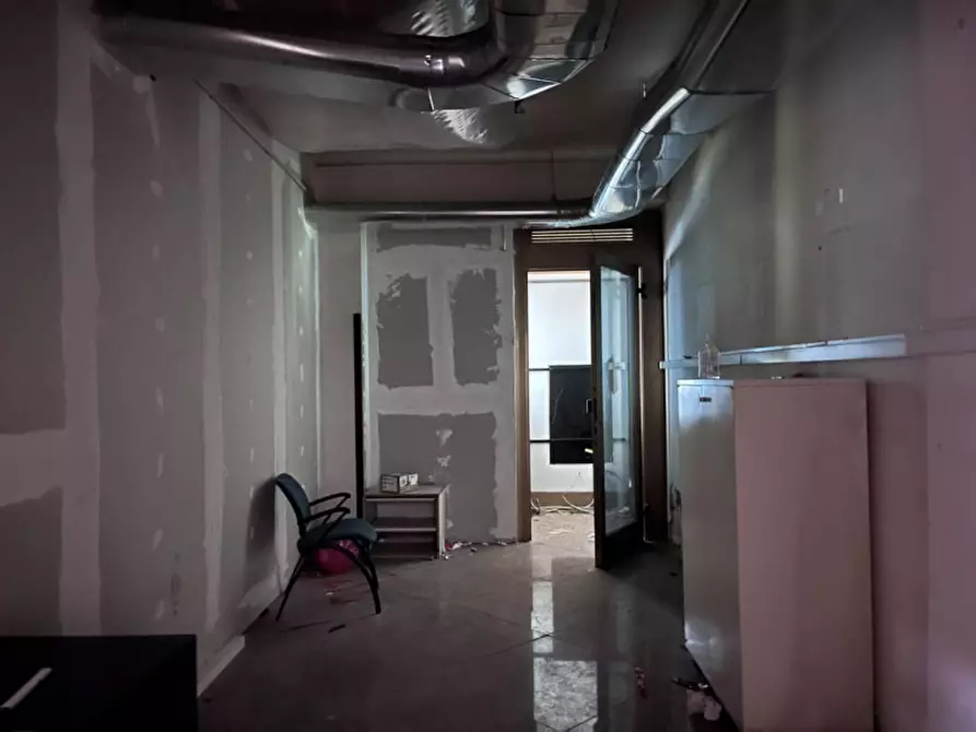 Immagine 8 di Ufficio in vendita  in Via Tripoli, 105, 95021 Aci Castello CT, Italia a Aci Castello