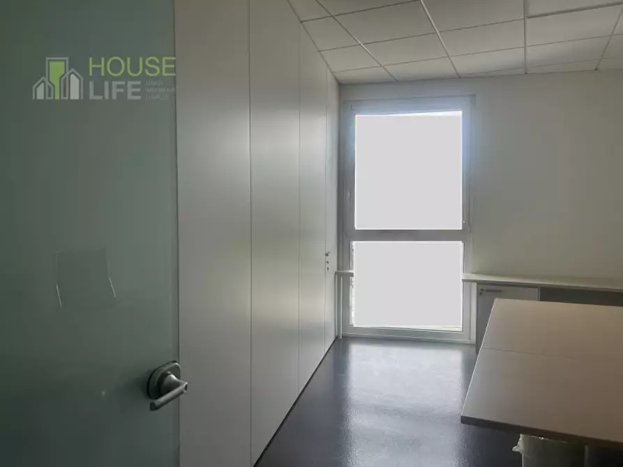 Immagine 6 di Ufficio in affitto  in Viale dell'industria a Schio