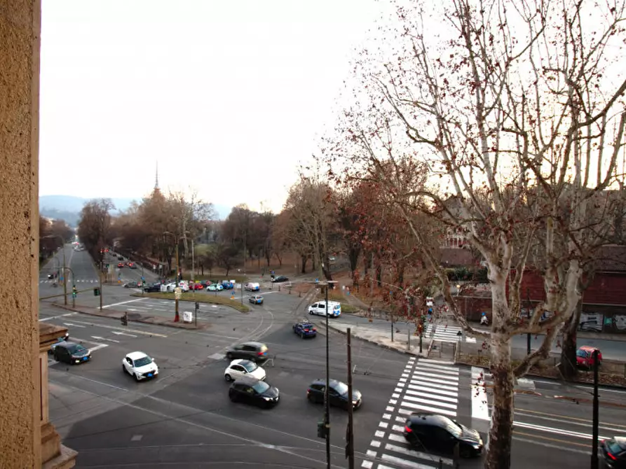 Immagine 4 di Appartamento in vendita  in Corso Regina Margherita, 102 a Torino