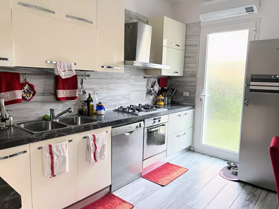 Immagine 5 di Villa in vendita  a Montegrotto Terme