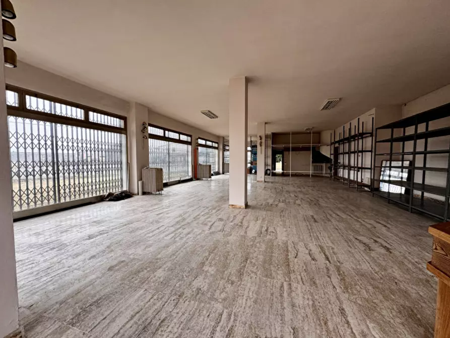 Immagine 3 di Casa indipendente in vendita  in Via Roma a Urbana