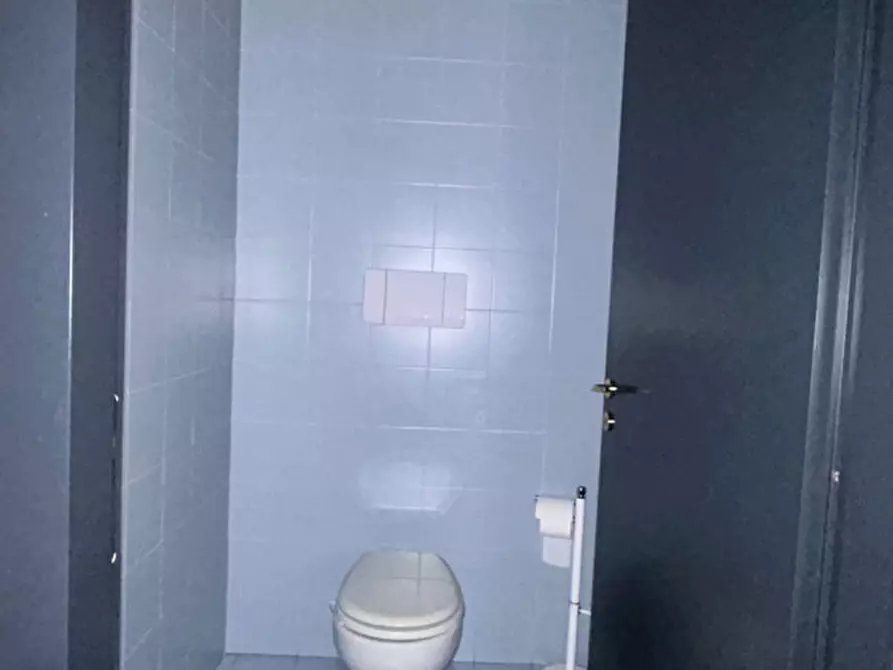 Immagine 13 di Ufficio in vendita  in Viale dell'industria a Schio