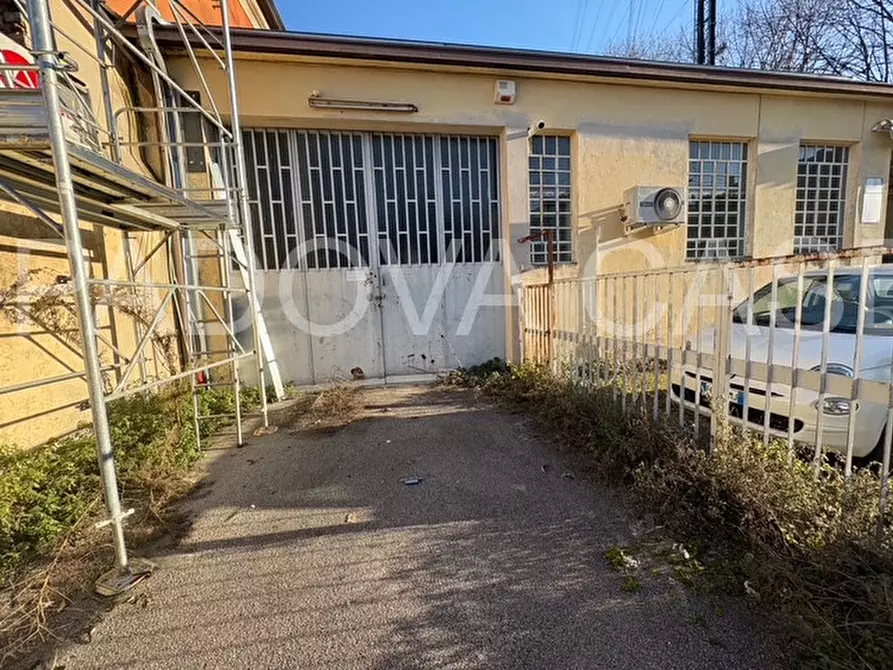 Immagine 3 di Laboratorio in vendita  in Via Belfiore a Padova