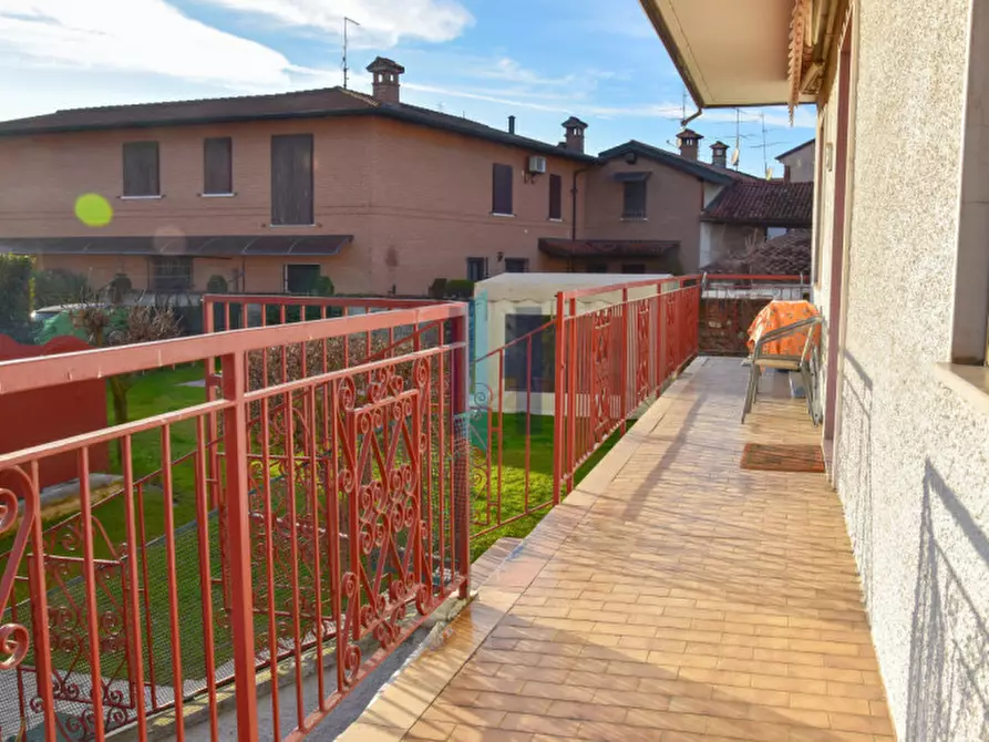 Immagine 5 di Casa bifamiliare in vendita  a Torbole Casaglia