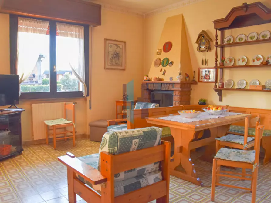 Immagine 7 di Casa bifamiliare in vendita  a Torbole Casaglia