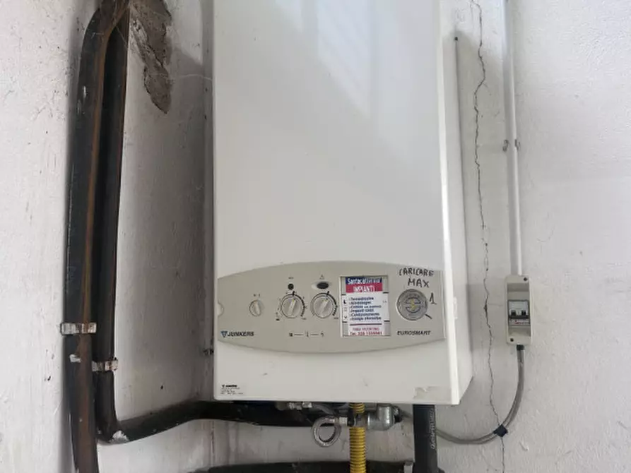 Immagine 10 di Capannone industriale in vendita  in Via cartiera a Lugo Di Vicenza