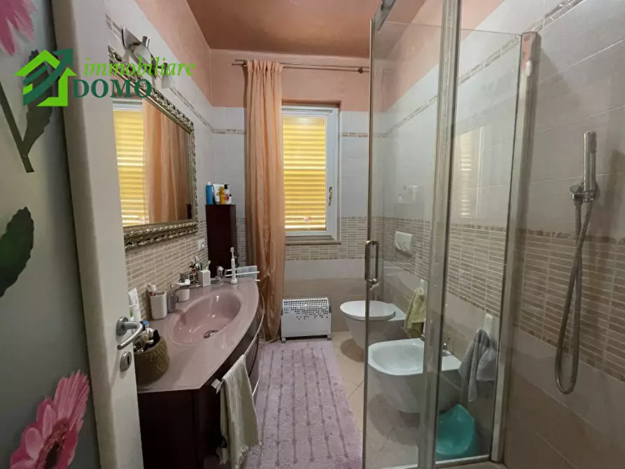 Immagine 13 di Appartamento in vendita  in schio a Schio