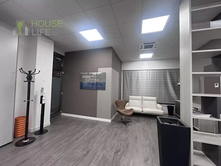 Immagine 12 di Ufficio in vendita  in Via Prà Bordoni a Zanè