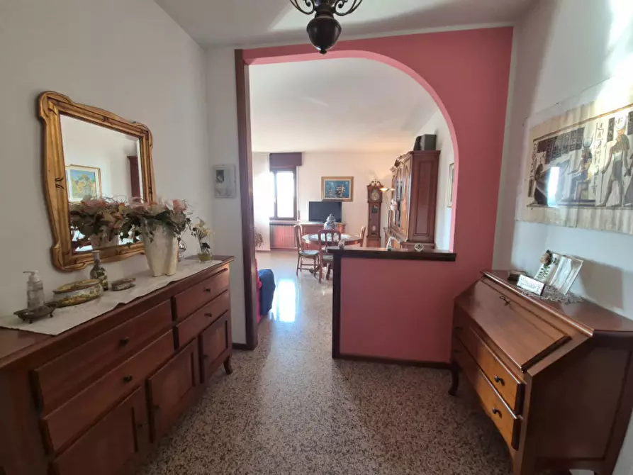 Immagine 6 di Appartamento in vendita  in Via Brigate Alpine a Villafranca Di Verona