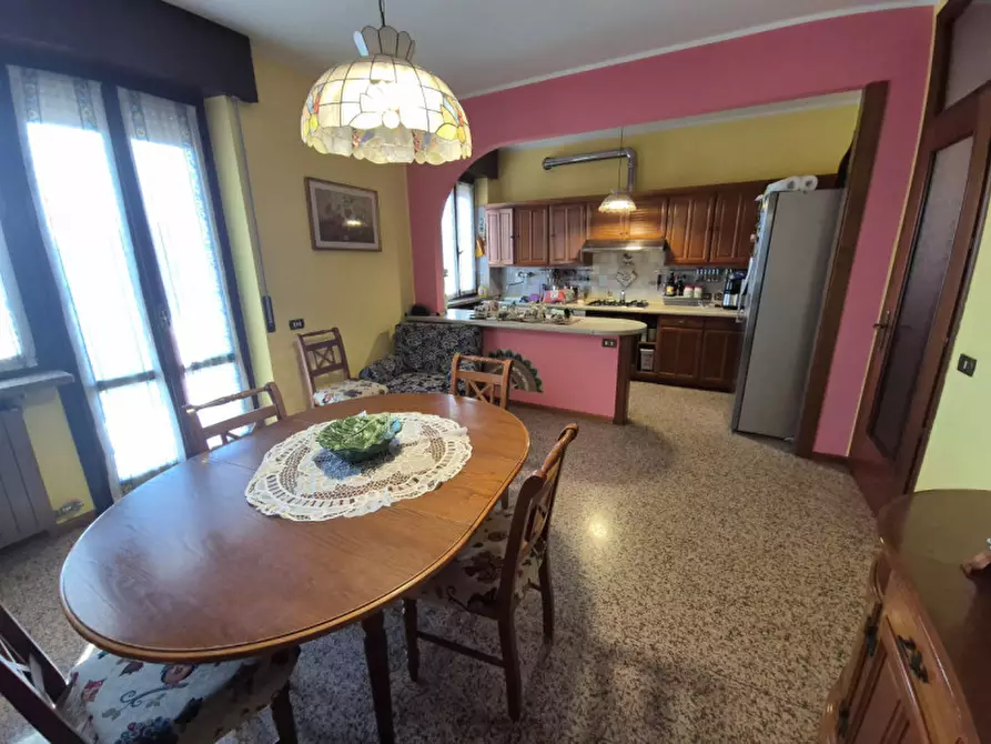 Immagine 10 di Appartamento in vendita  in Via Brigate Alpine a Villafranca Di Verona