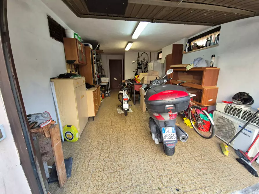 Immagine 33 di Appartamento in vendita  in Via Brigate Alpine a Villafranca Di Verona