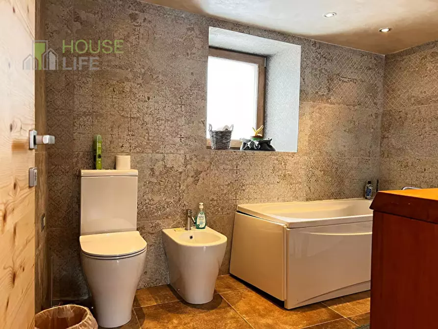 Immagine 9 di Casa bifamiliare in vendita  in via XXVII aprile a Roana