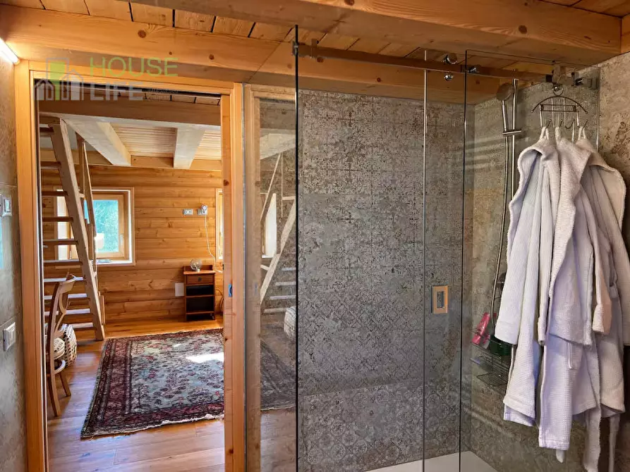 Immagine 15 di Casa bifamiliare in vendita  in via XXVII aprile a Roana