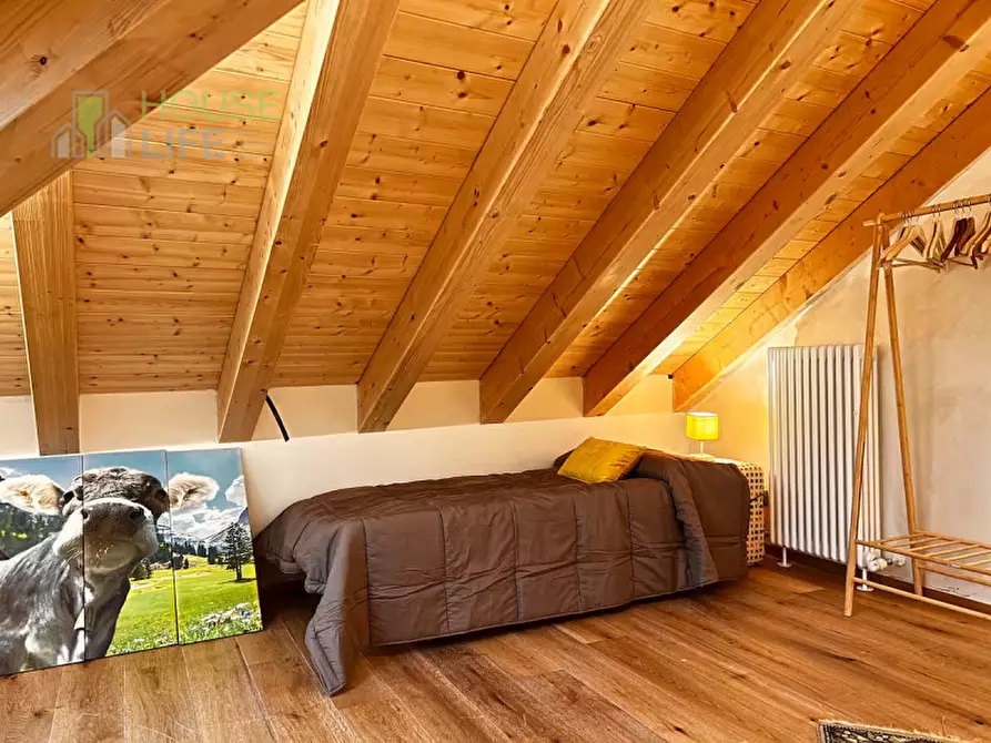 Immagine 28 di Casa bifamiliare in vendita  in via XXVII aprile a Roana