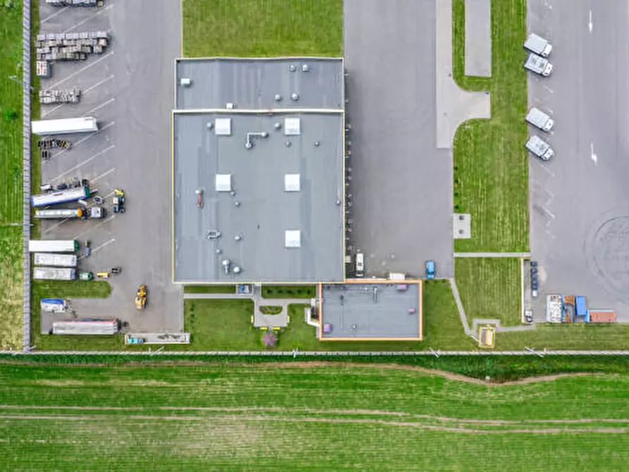 Immagine 11 di Terreno in vendita  a Zanè