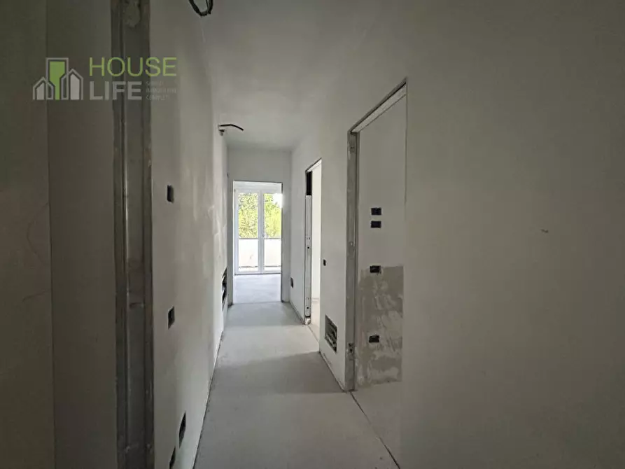 Immagine 10 di Appartamento in vendita  a Schio