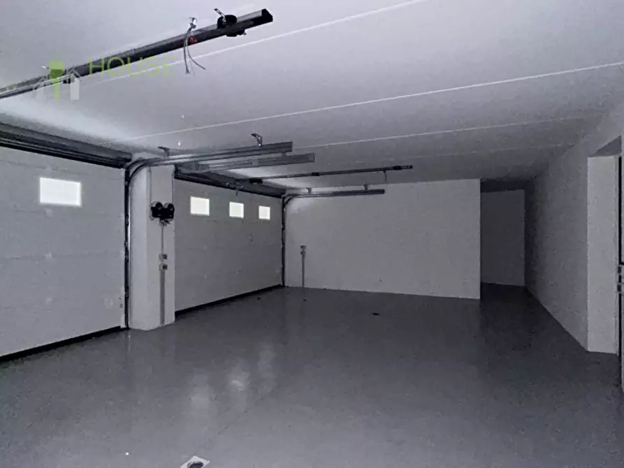 Immagine 14 di Appartamento in vendita  a Schio