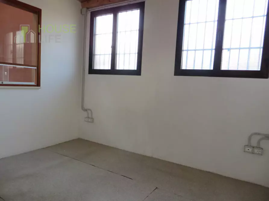 Immagine 5 di Capannone industriale in vendita  in via lago di levico a Schio