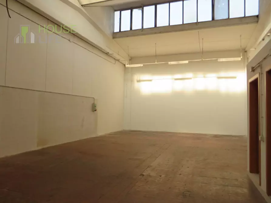 Immagine 8 di Capannone industriale in vendita  in via lago di levico a Schio