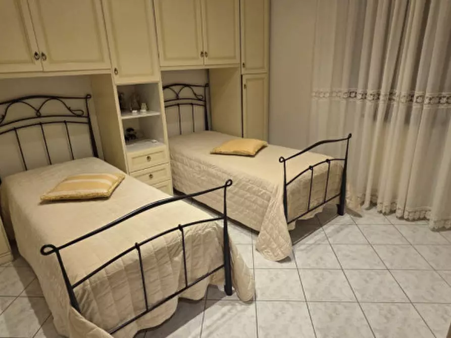 Immagine 11 di Appartamento in vendita  in Via togliatti 341 a Andria