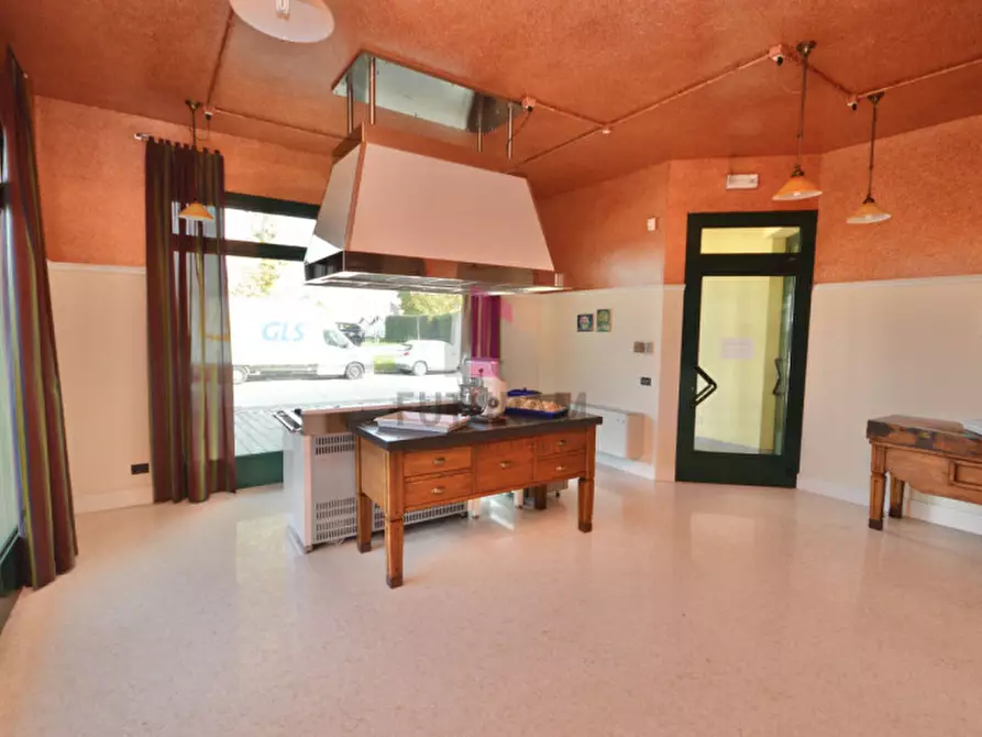 Immagine 6 di Ufficio in affitto  a Grisignano Di Zocco