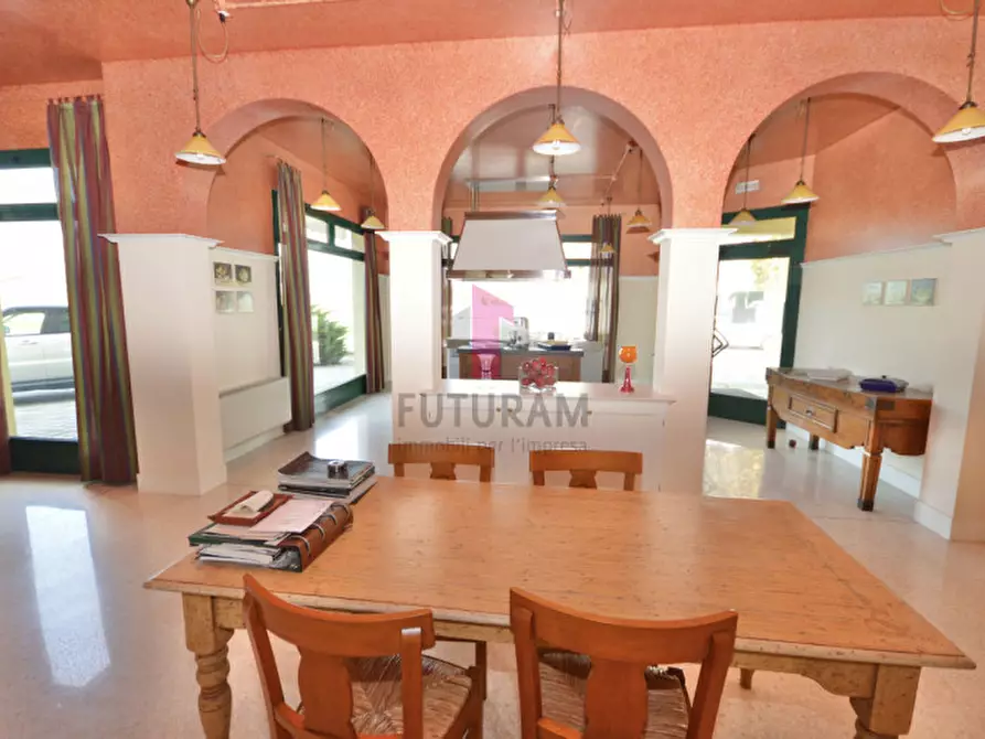 Immagine 12 di Ufficio in affitto  a Grisignano Di Zocco