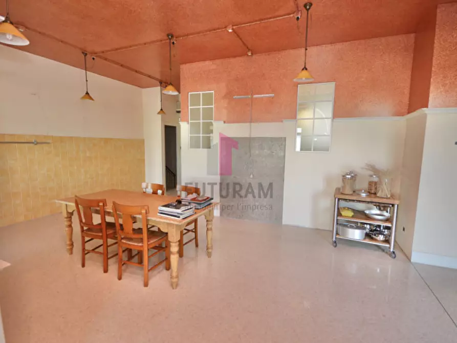 Immagine 9 di Negozio in affitto  a Grisignano Di Zocco