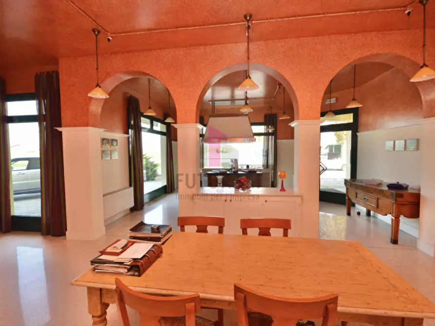 Immagine 12 di Negozio in affitto  a Grisignano Di Zocco