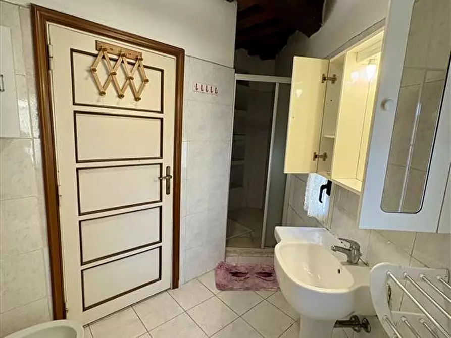 Immagine 10 di Appartamento in affitto  in Via Aretina a Montevarchi