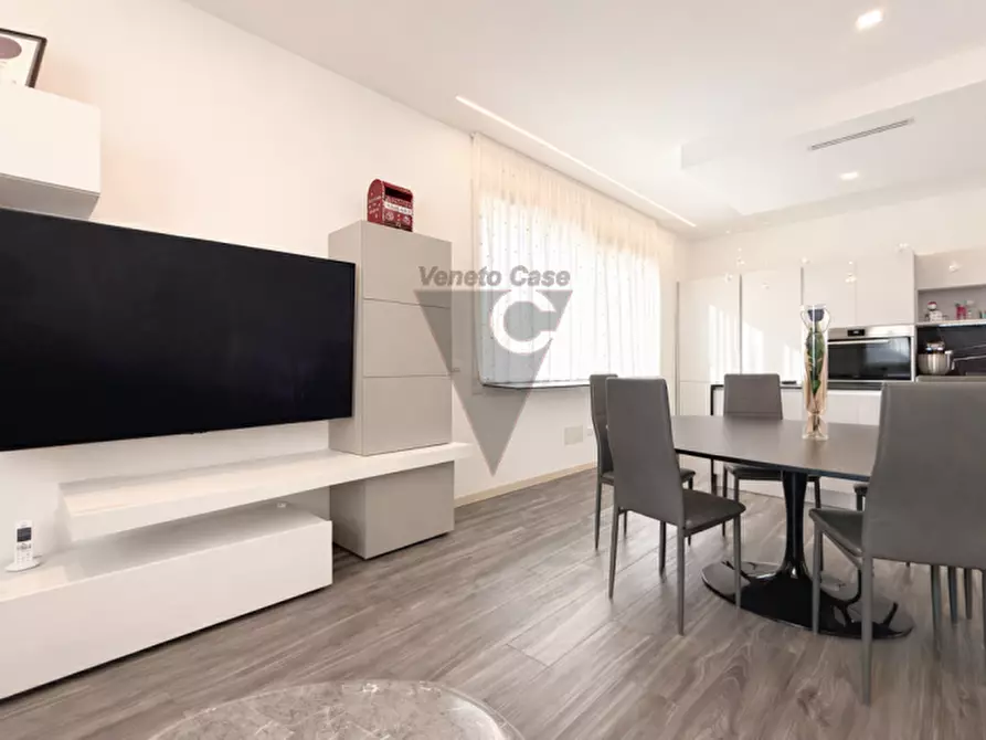 Immagine 2 di Casa indipendente in vendita  a Spinea