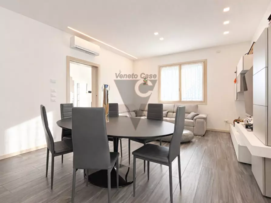 Immagine 4 di Casa indipendente in vendita  a Spinea