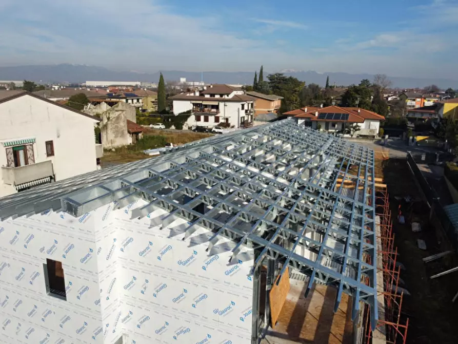 Immagine 9 di Villa in vendita  in Via Scuderlando a Castel D'azzano