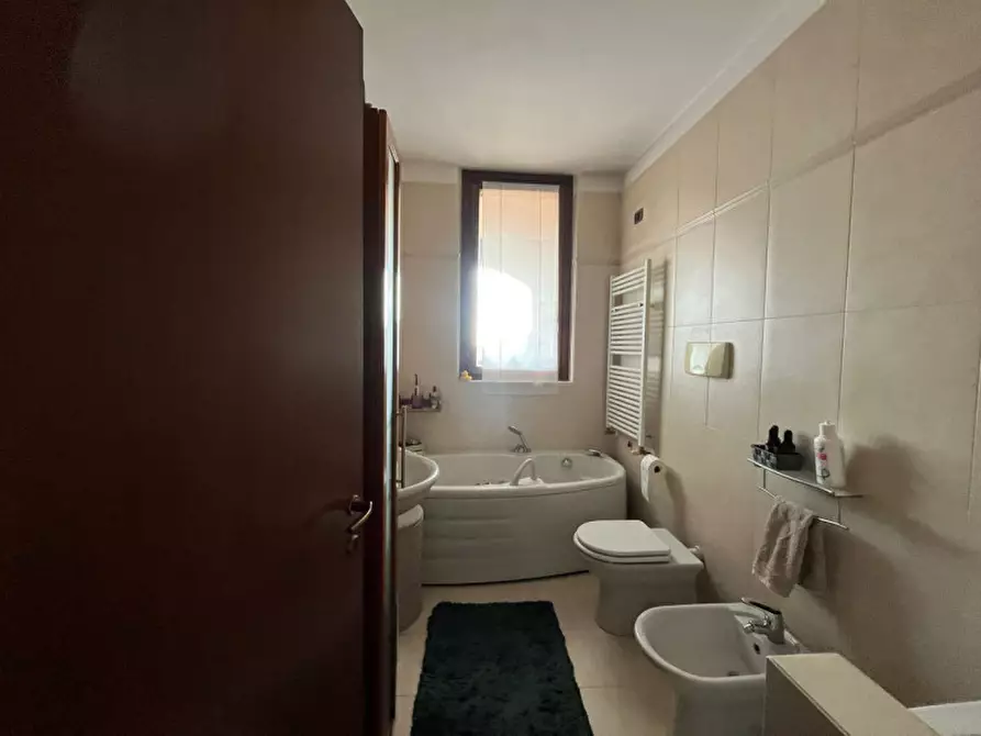 Immagine 12 di Appartamento in vendita  in Via Luigi Cadorna a Buccinasco