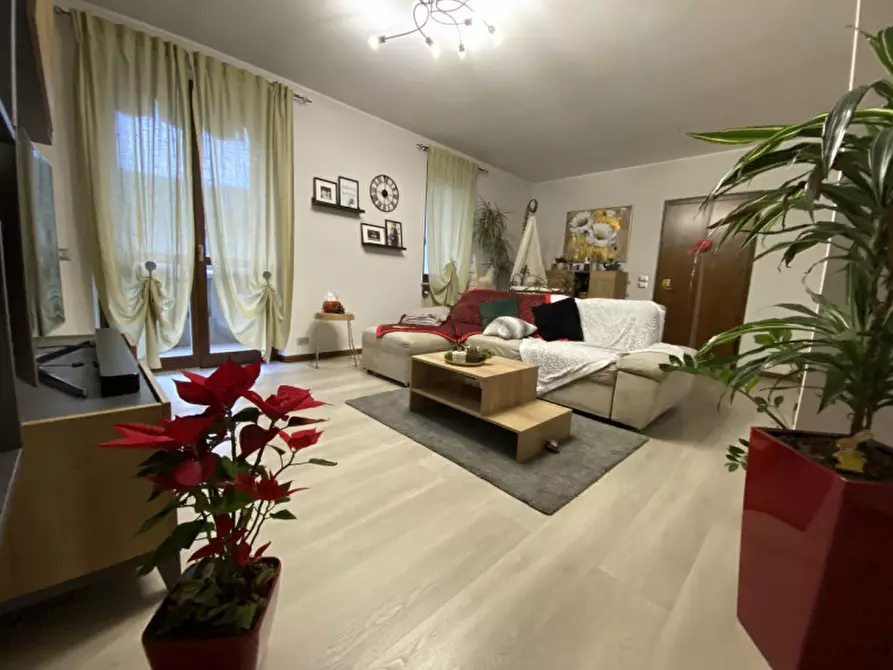 Immagine 5 di Appartamento in vendita  in Via Roma a Vigasio