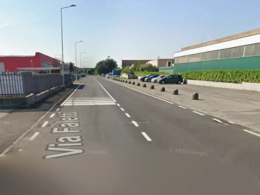 Immagine 1 di Capannone industriale in affitto  in VIA S. PANCRAZIO a Adro