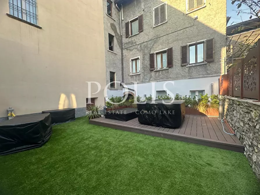 Immagine 4 di Appartamento in vendita  a Como