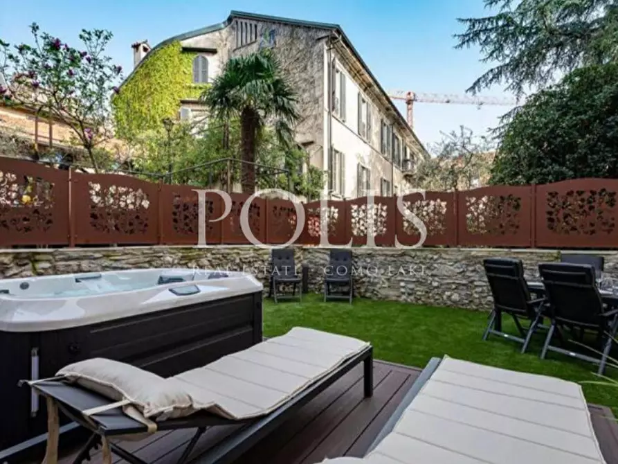 Immagine 4 di Appartamento in vendita  a Como