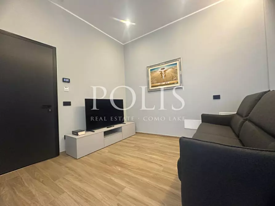 Immagine 15 di Appartamento in vendita  a Como