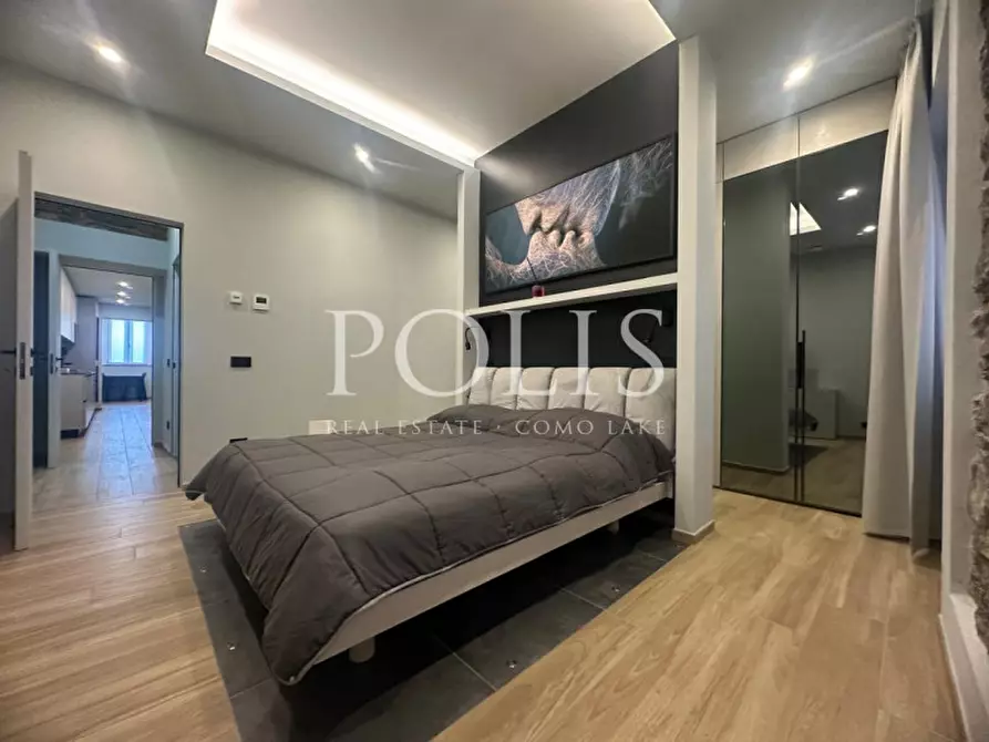 Immagine 23 di Appartamento in vendita  a Como