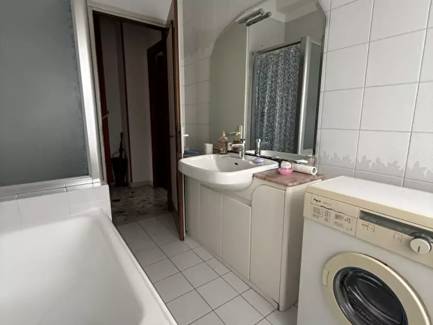 Immagine 10 di Appartamento in vendita  in Via Ippolito Pindemonte 21 a Verona