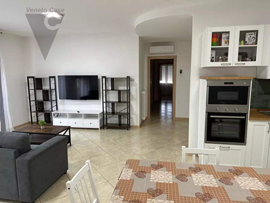 Immagine 3 di Camera in affitto  a Legnaro