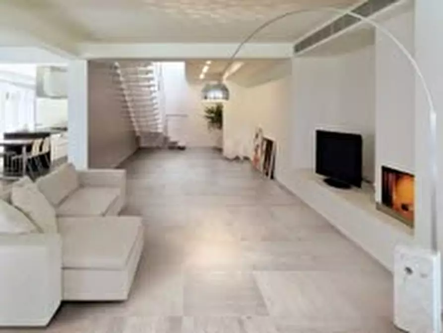 Immagine 1 di Casa bifamiliare in vendita  in Via Roma a Albignasego