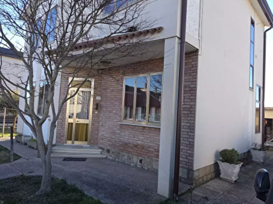 Immagine 4 di Casa indipendente in vendita  in Via Guglielmo Marconi a Pontecchio Polesine