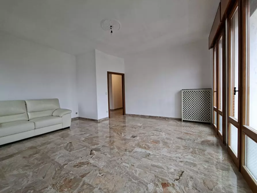 Immagine 3 di Appartamento in vendita  in Via Giacomo Leopardi a Mira