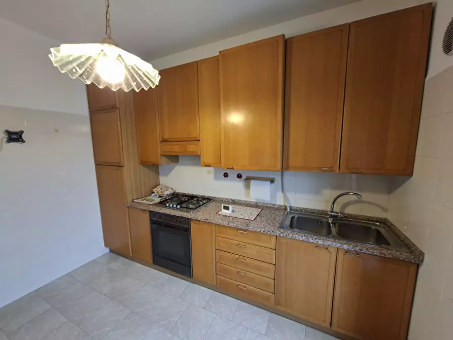 Immagine 9 di Appartamento in vendita  in Via Giacomo Leopardi a Mira