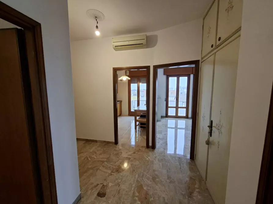 Immagine 11 di Appartamento in vendita  in Via Giacomo Leopardi a Mira