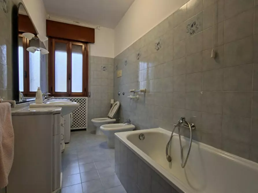 Immagine 21 di Appartamento in vendita  in Via Giacomo Leopardi a Mira