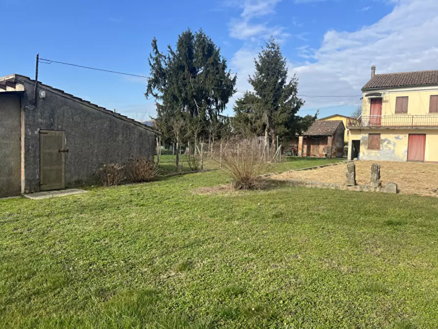 Immagine 7 di Rustico / casale in vendita  in Via Sant'Andrea a Curtarolo