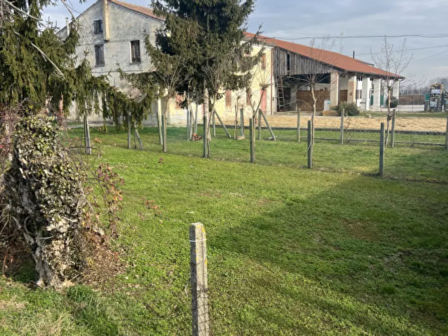 Immagine 8 di Rustico / casale in vendita  in Via Sant'Andrea a Curtarolo
